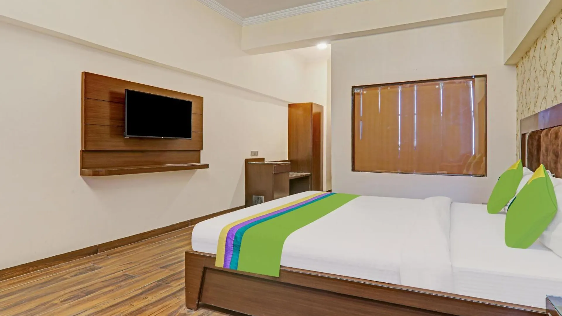 Heaven Grand Homestay Agra   Agra (Uttar Pradesh)